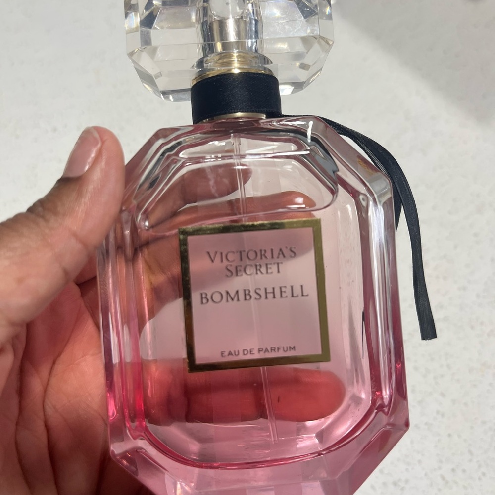 Victoria's Secret Bombshell Eau de Parfum 3.4 oz